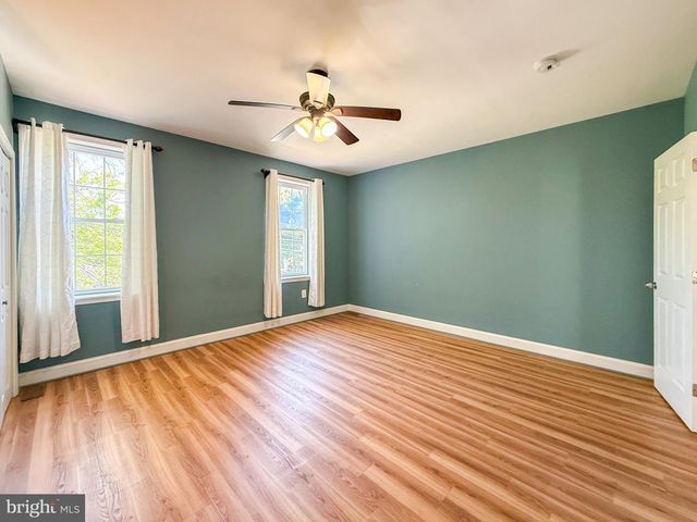 204 BARKER AVE, Sharon Hill, PA 19079