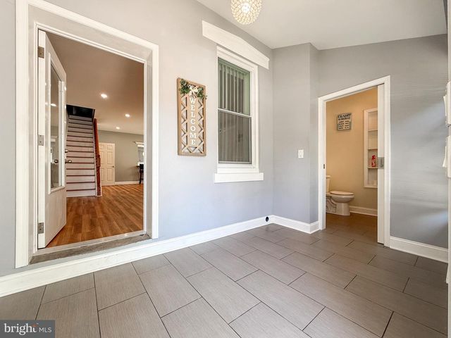 204 BARKER AVE, Sharon Hill, PA 19079