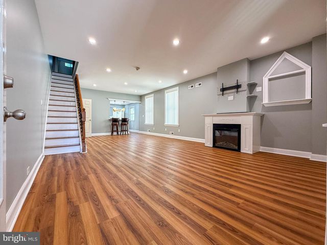 204 BARKER AVE, Sharon Hill, PA 19079