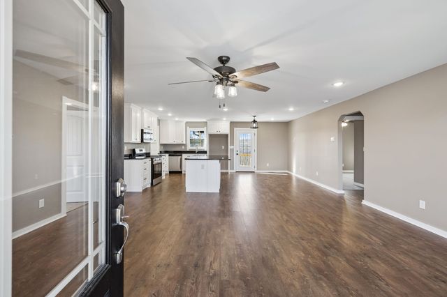 184 Ashmore Rd, Summertown, TN 38483