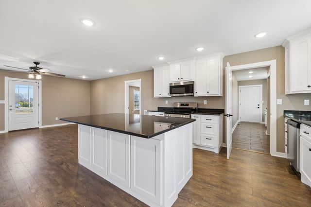 184 Ashmore Rd, Summertown, TN 38483