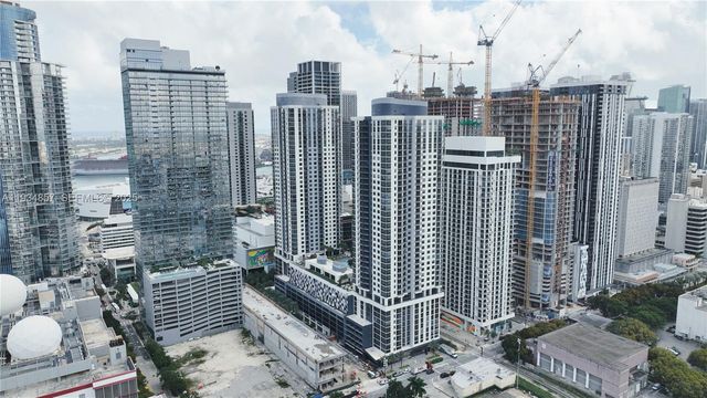 11 NE 6TH 2013, Miami, FL 33132