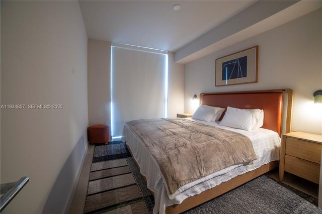 11 NE 6TH 2013, Miami, FL 33132