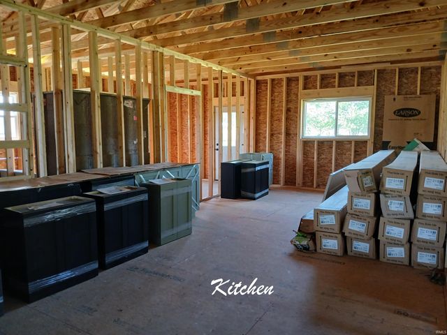 1569 Old Hwy 60 W, Mitchell, IN 47446