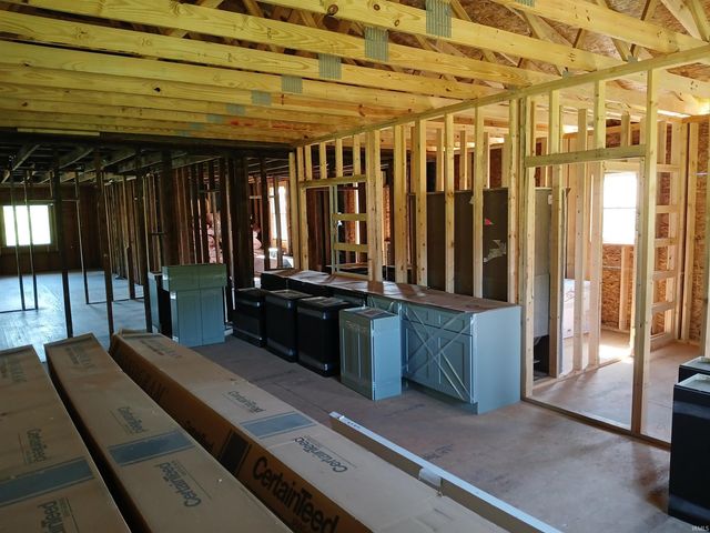 1569 Old Hwy 60 W, Mitchell, IN 47446