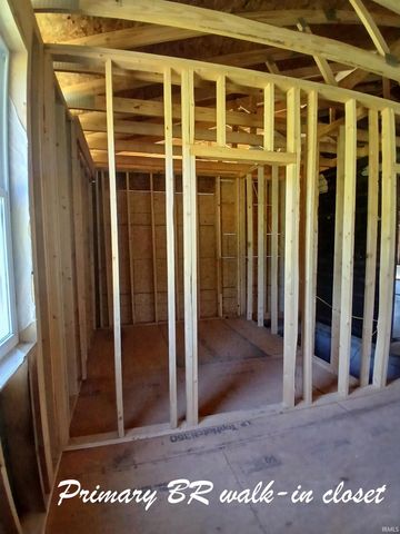 1569 Old Hwy 60 W, Mitchell, IN 47446
