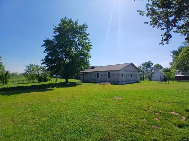 1569 Old Hwy 60 W, Mitchell, IN 47446