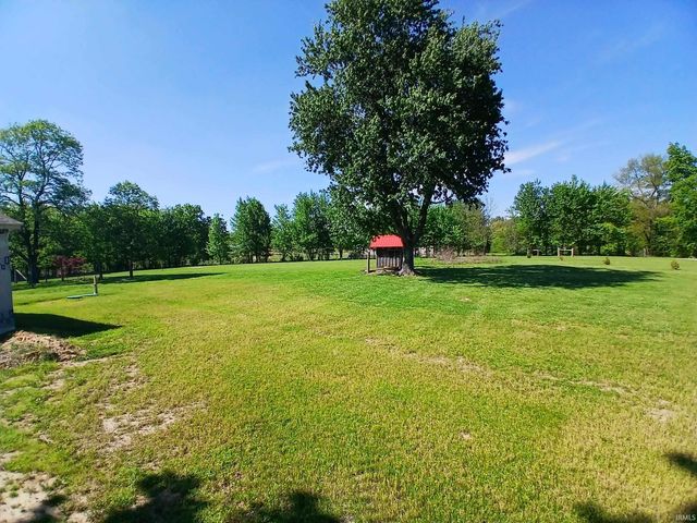 1569 Old Hwy 60 W, Mitchell, IN 47446
