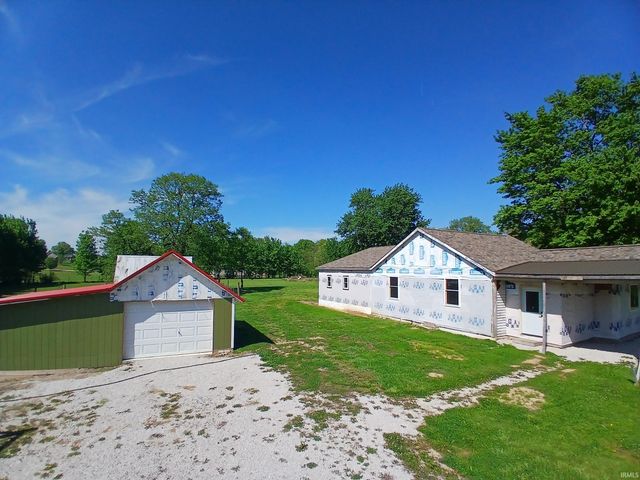 1569 Old Hwy 60 W, Mitchell, IN 47446