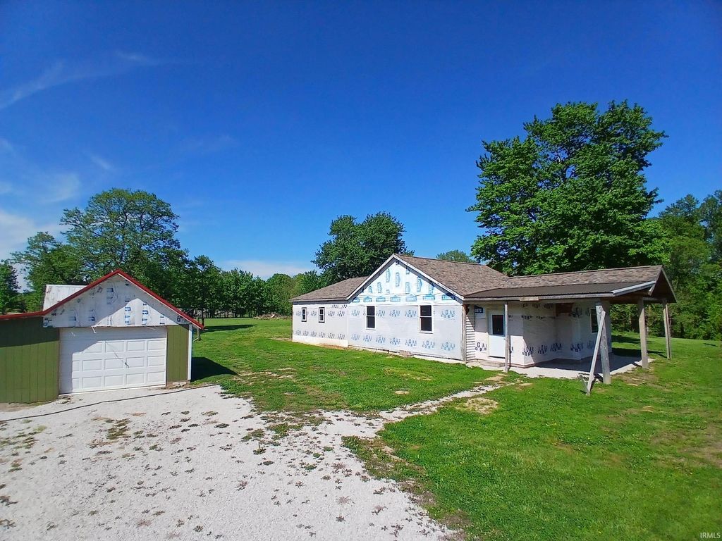 1569 Old Hwy 60 W, Mitchell, IN 47446