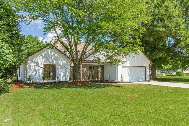 100 Winslow Court, Mcdonough, GA 30253