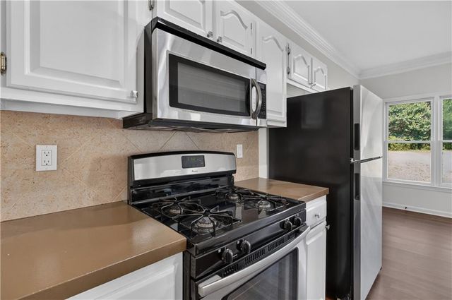 100 Winslow Court, Mcdonough, GA 30253
