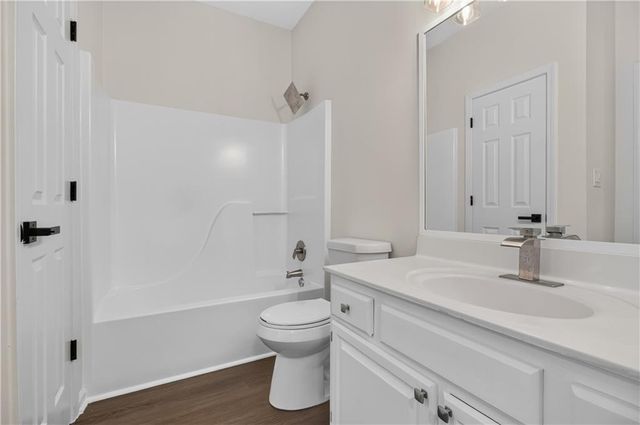 100 Winslow Court, Mcdonough, GA 30253