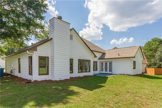 100 Winslow Court, Mcdonough, GA 30253