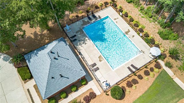 100 Winslow Court, Mcdonough, GA 30253