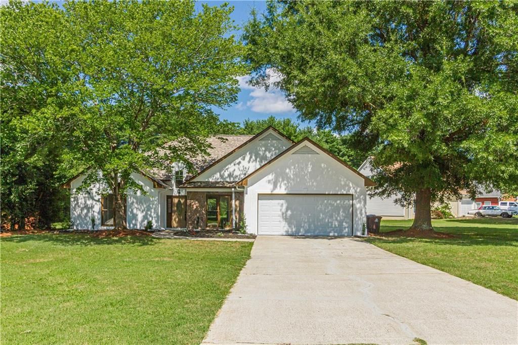 100 Winslow Court, Mcdonough, GA 30253