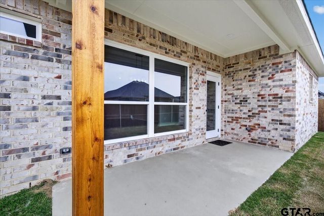 117 Bexar, Mabank, TX 75147