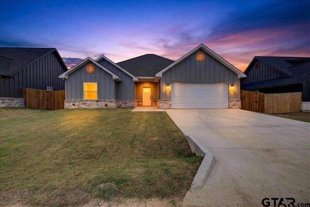 117 Bexar, Mabank, TX 75147