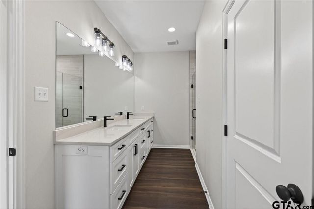 117 Bexar, Mabank, TX 75147