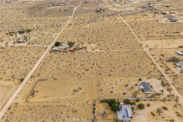 3786 Alta, Yucca Valley, CA 92284