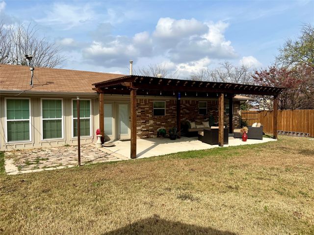 505 Galia Street, Bowie, TX 76230