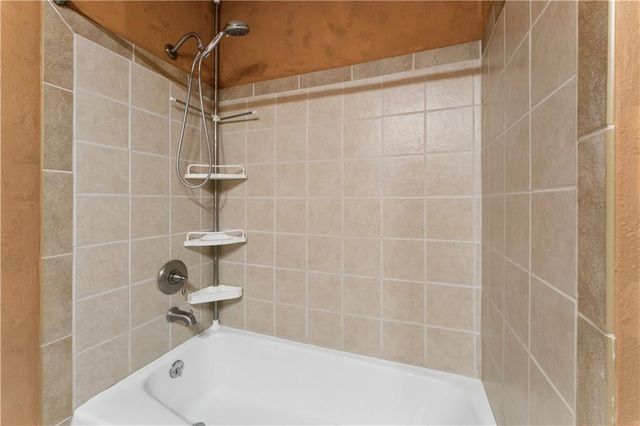 1524 NE 99TH Street, Kansas City, MO 64155