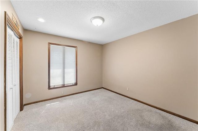 1524 NE 99TH Street, Kansas City, MO 64155