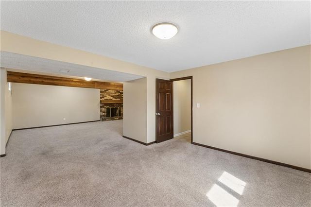 1524 NE 99TH Street, Kansas City, MO 64155