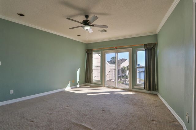 3663 Nasa Parkway 708, Seabrook, TX 77586