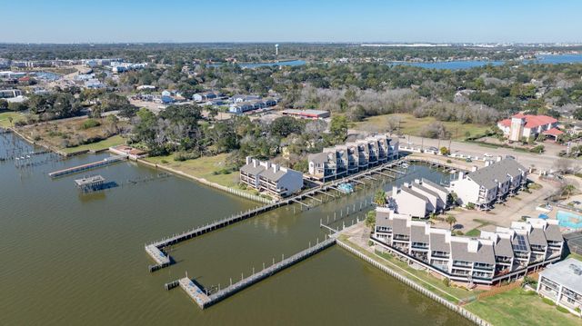 3663 Nasa Parkway 708, Seabrook, TX 77586