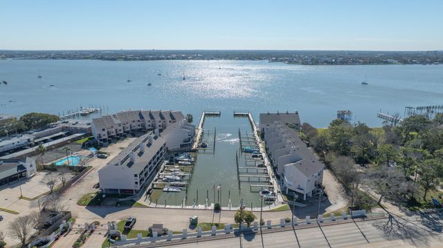 3663 Nasa Parkway 708, Seabrook, TX 77586