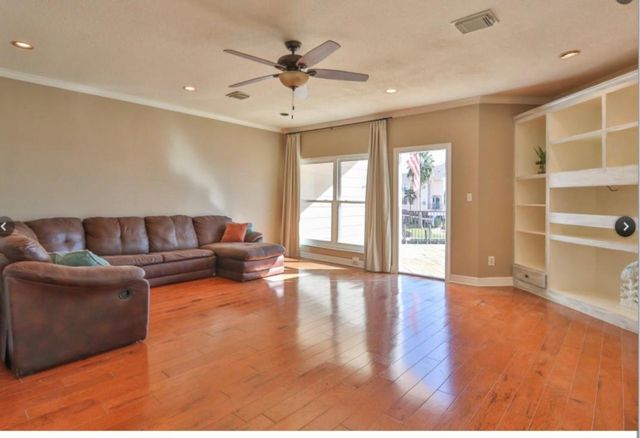 3663 Nasa Parkway 708, Seabrook, TX 77586