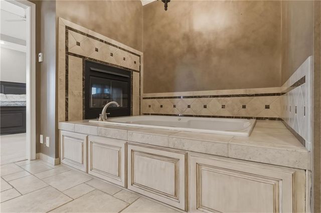 14100 Kessler Street, Overland Park, KS 66221