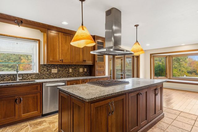 35 Peabody Drive, Brentwood, NH 03833