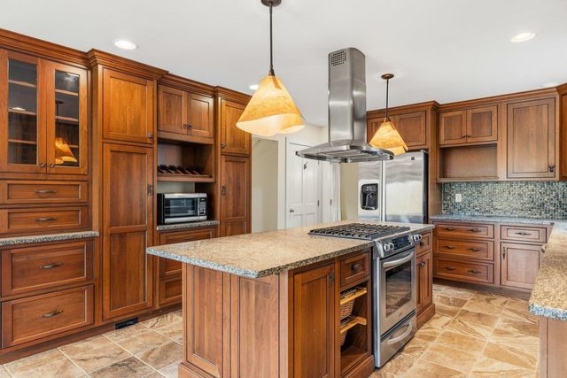 35 Peabody Drive, Brentwood, NH 03833