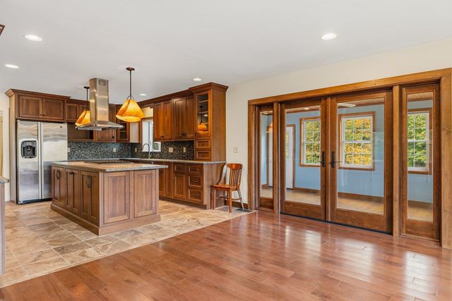 35 Peabody Drive, Brentwood, NH 03833