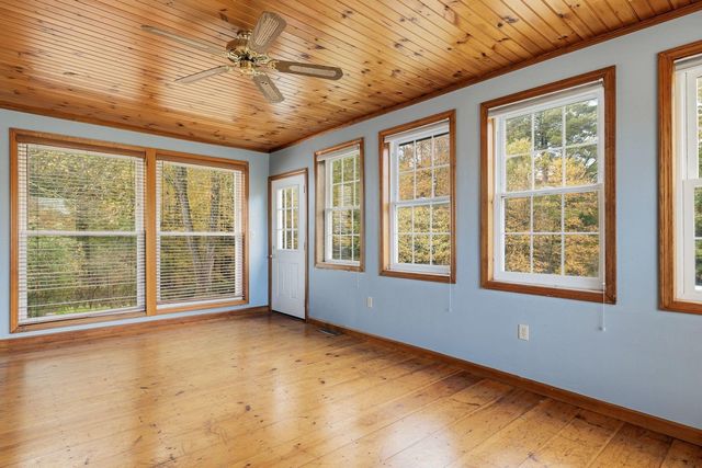 35 Peabody Drive, Brentwood, NH 03833