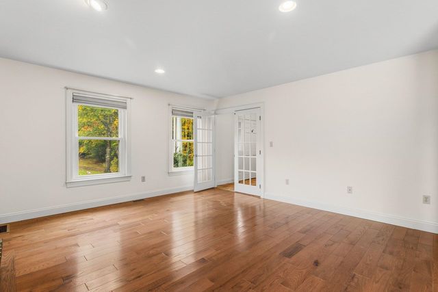 35 Peabody Drive, Brentwood, NH 03833