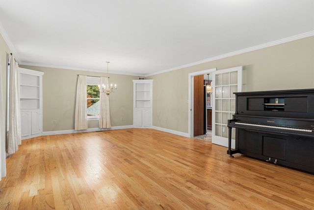 35 Peabody Drive, Brentwood, NH 03833