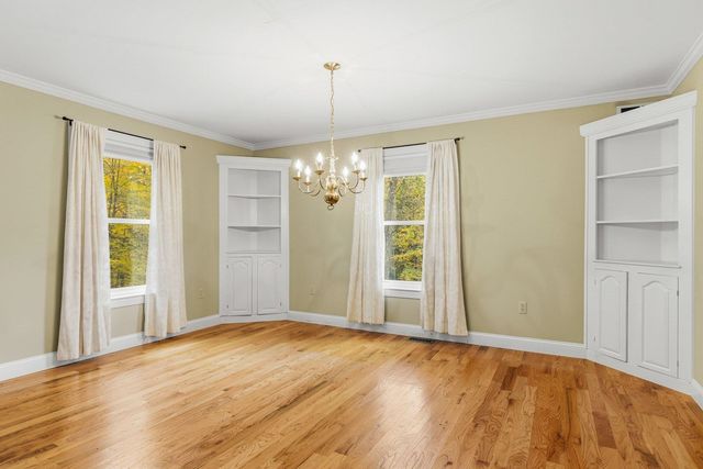 35 Peabody Drive, Brentwood, NH 03833