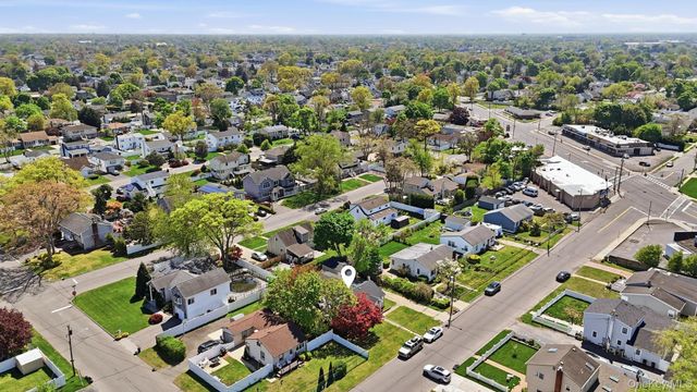 284 15th Street, West Babylon, NY 11704