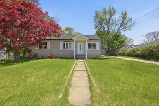 284 15th Street, West Babylon, NY 11704