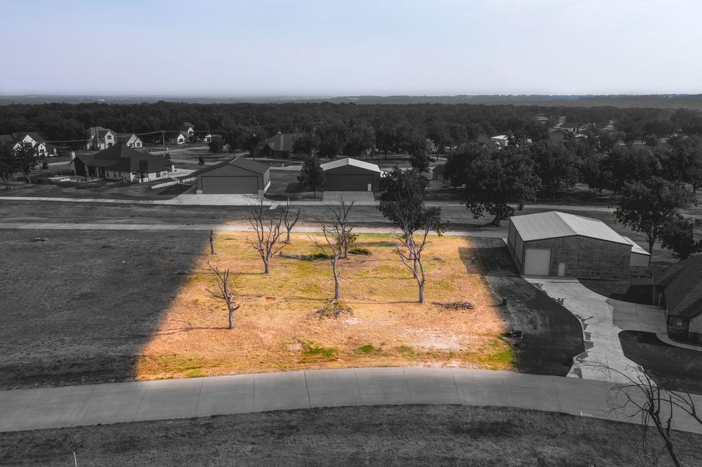 6005 Bonanza Drive, Granbury, TX 76049