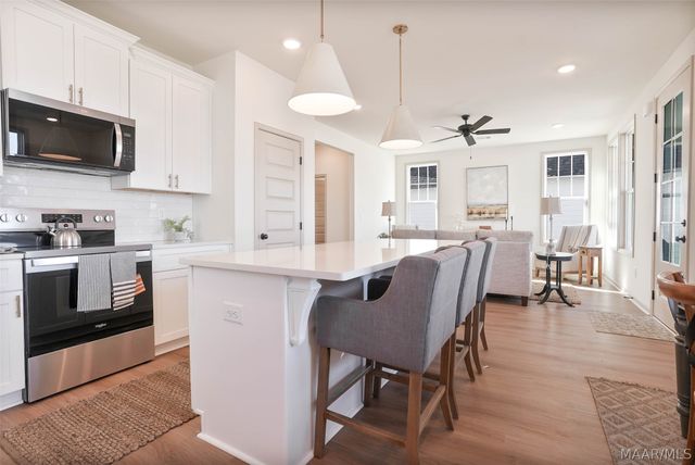 29 Blackberry Boulevard, Pike Road, AL 36064