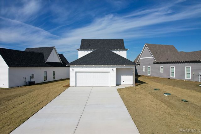 29 Blackberry Boulevard, Pike Road, AL 36064