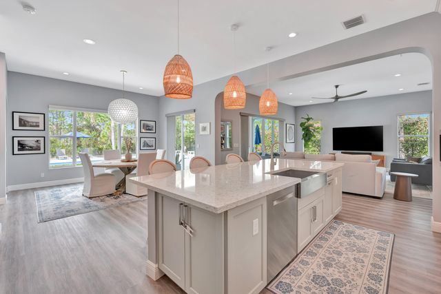 8150 SE Grassy Hollow Trail, Jupiter, FL 33458