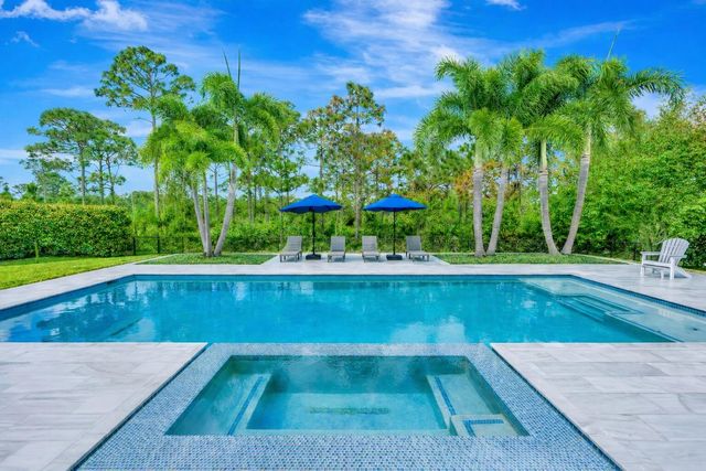 8150 SE Grassy Hollow Trail, Jupiter, FL 33458