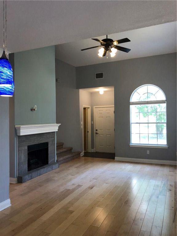 1806 Ramona CIR, San Marcos, TX 78666