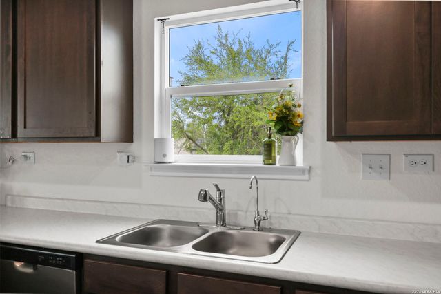 4703 Plaza Center, San Antonio, TX 78222