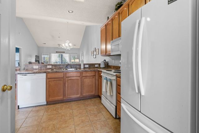 5864 Longwood Dr Unit 303, Murrells Inlet, SC 29576